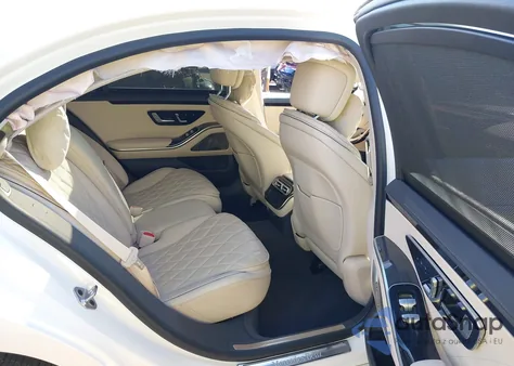 2022 Mercedes-Benz S 580 4Matic z USA, uszkodzony, nr VIN W1K6G7GB4NA136919